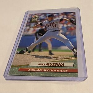 Mike Mussina RC Rookie 1992 Fleer Ultra Baseball Card Vintage collectible